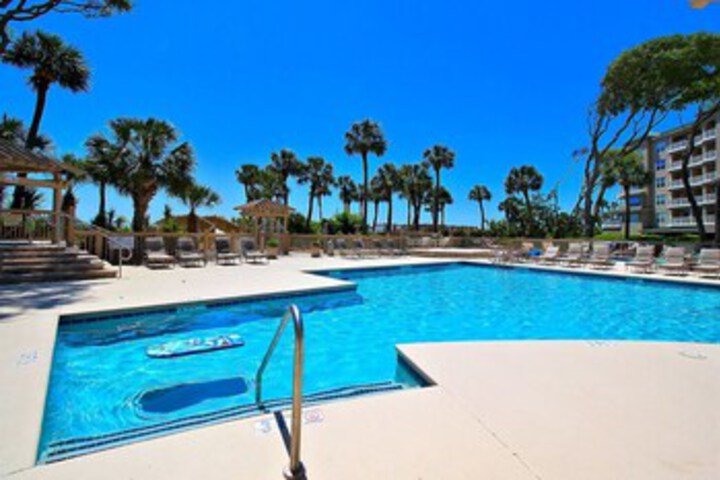 Pool 23 of 32