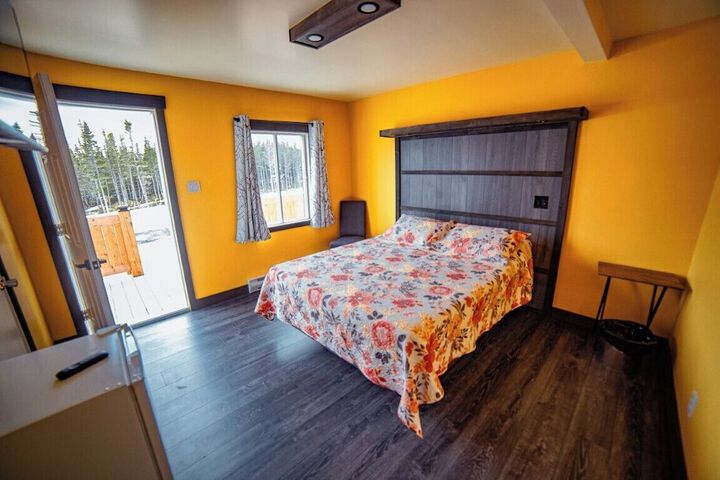 Room 4 of 13