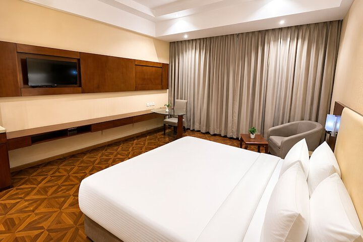 Room 19 of 64