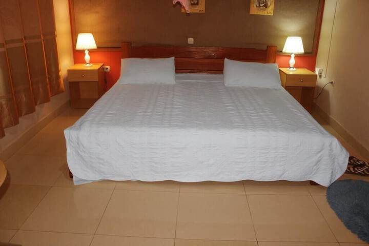 Room 5 of 44