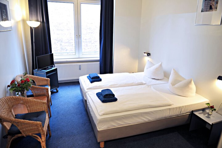 Room 54 of 86