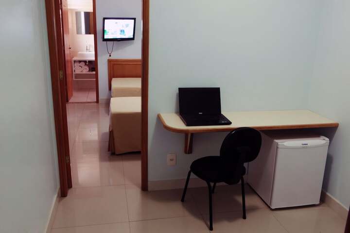 Room 42 of 101