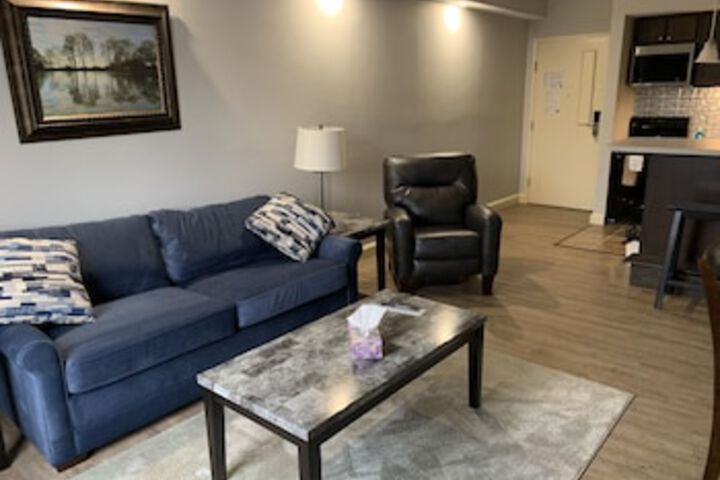 Room 28 of 297