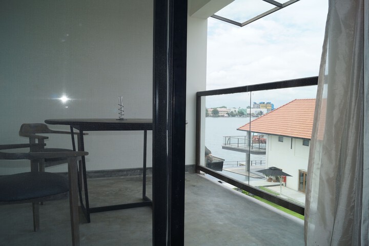 Room 20 of 54