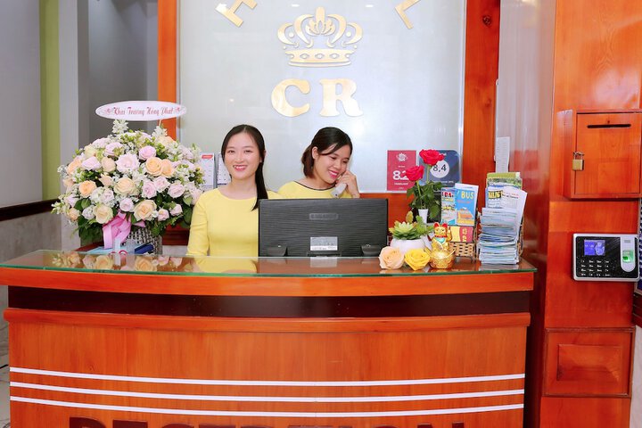 Concierge desk