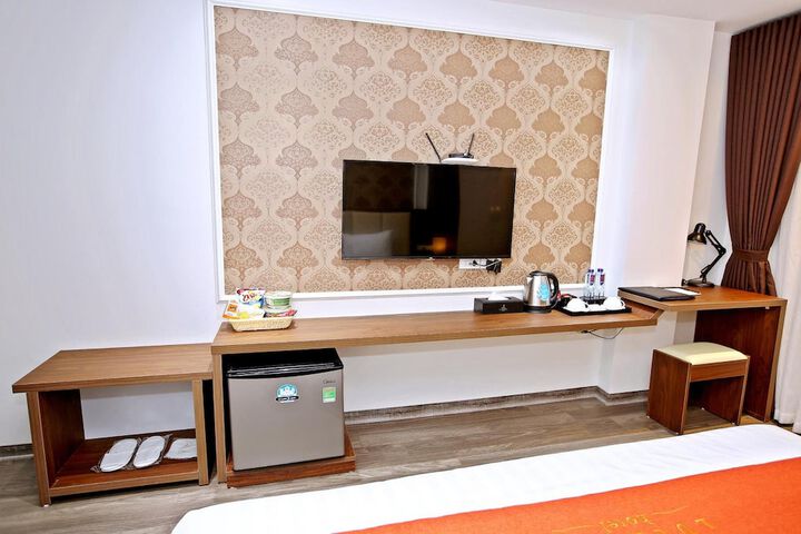 Room 25 of 54