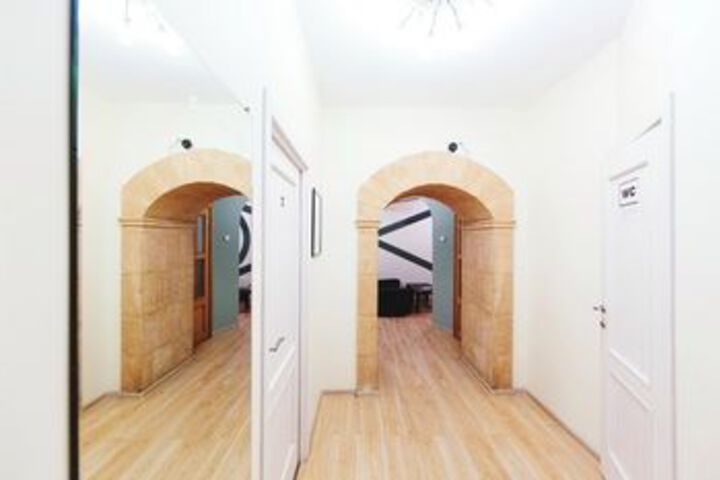 Ballroom/Hall 62 of 84