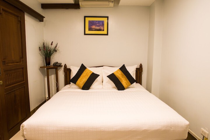 Room 21 of 110