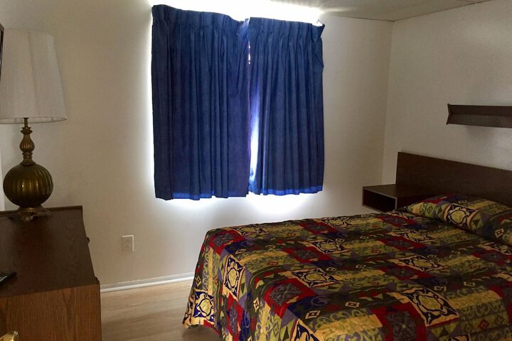 Room 7 of 36