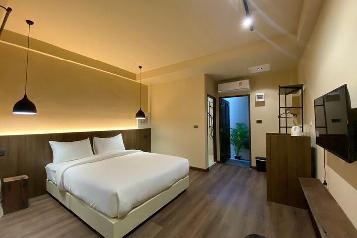 Room 29 of 94