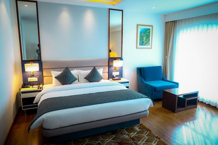 Room 5 of 21