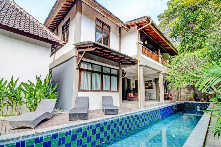 OYO 91300 Sunny Side Villa