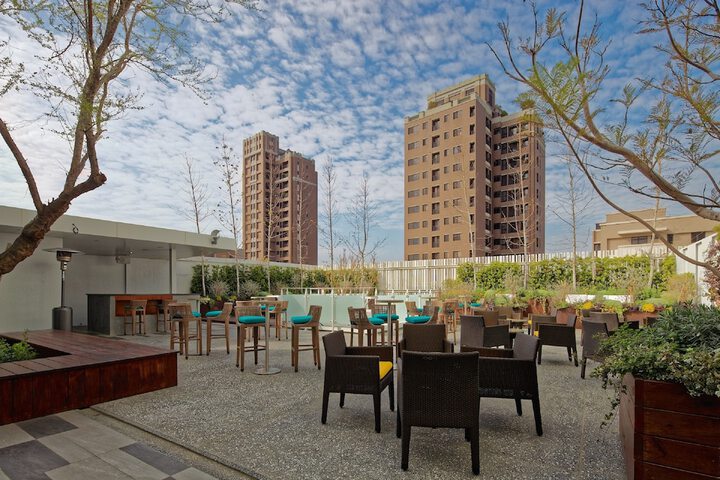 Terrace/Patio 152 of 160