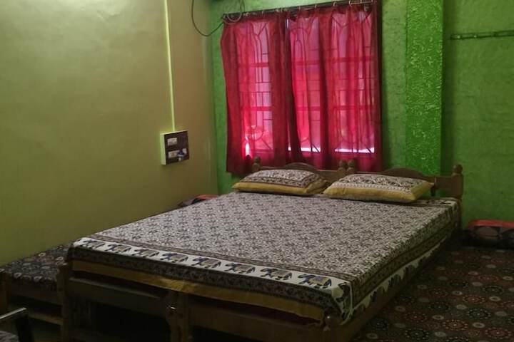 Room 14 of 81