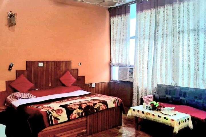 Room 21 of 61