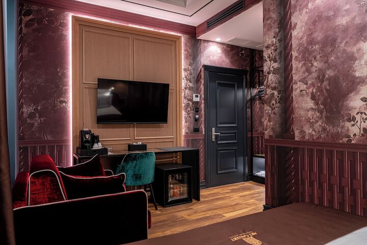 Room 22 of 82