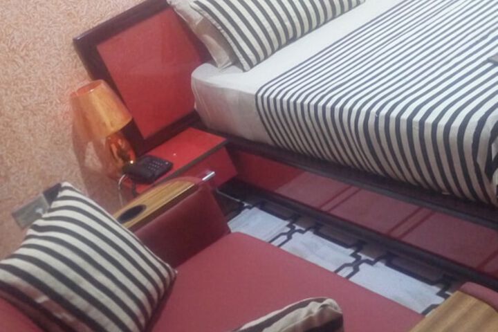 Room 15 of 16