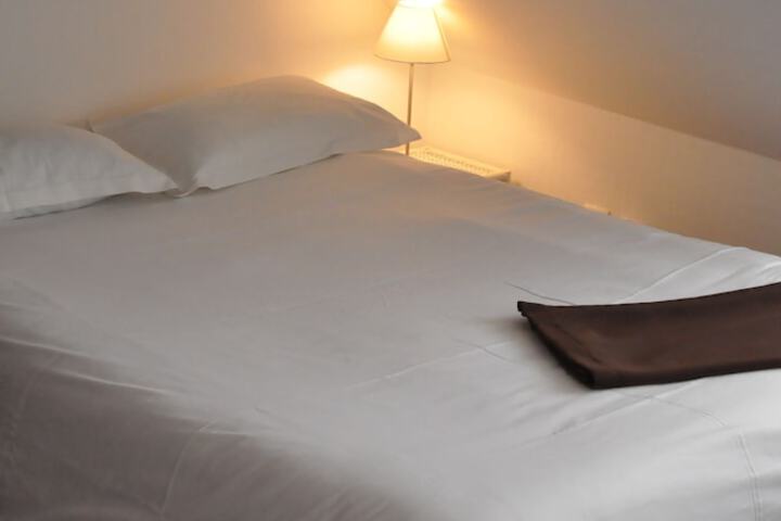 Room 54 of 98