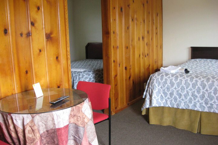 Room 10 of 29