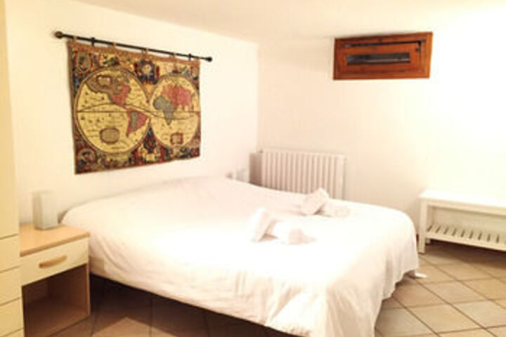 Room 66 of 160