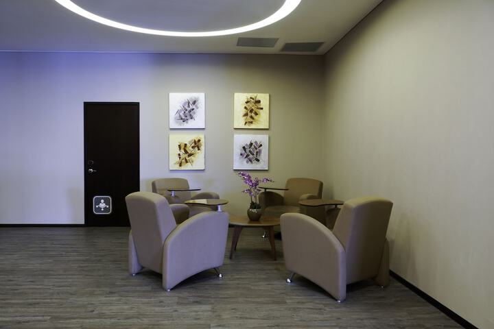 Business Center 90 of 100