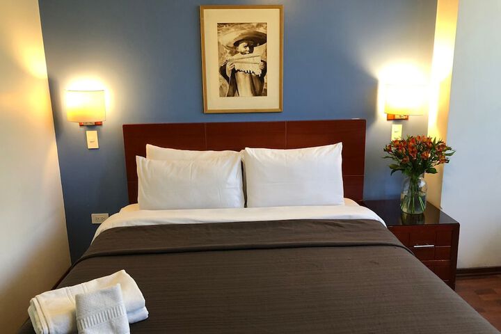 Room 40 of 102