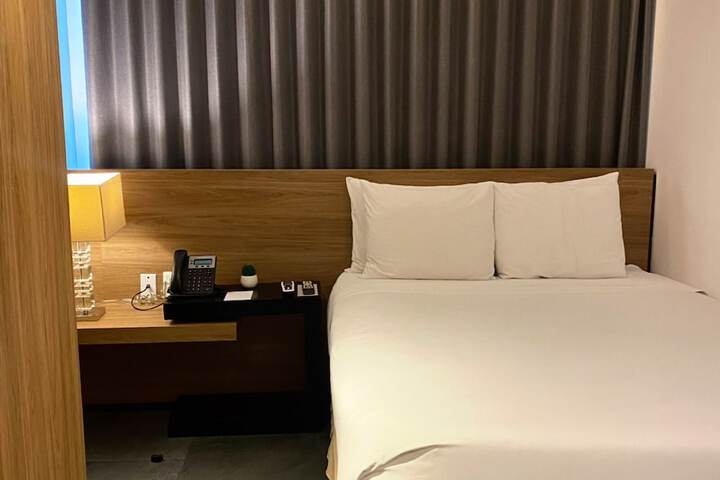 Room 14 of 26