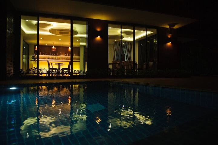 Pool 32 of 65