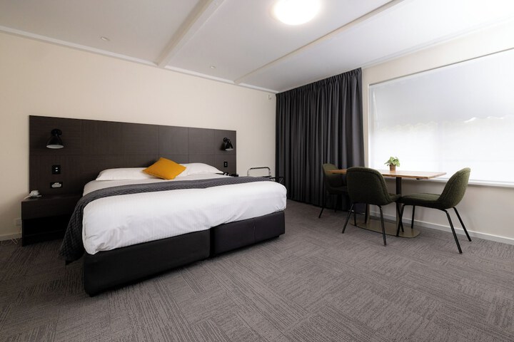 Room 30 of 68