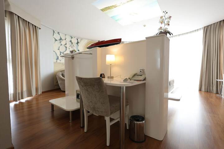Room 21 of 54