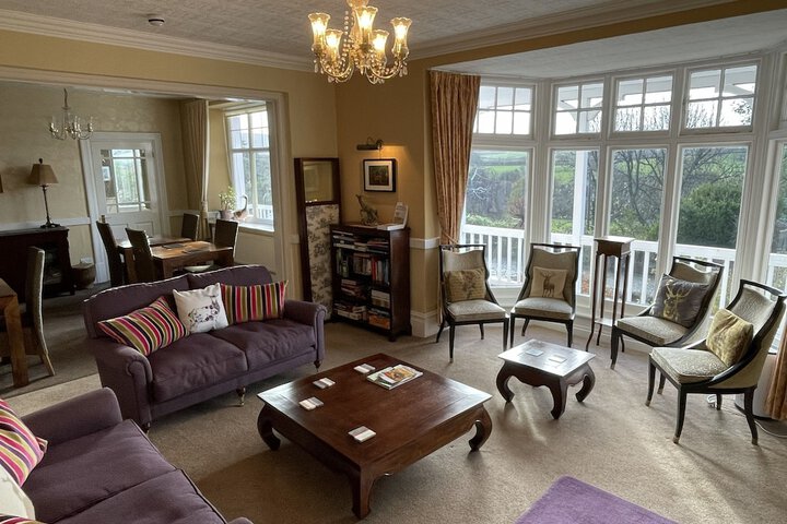 Lounge 58 of 75