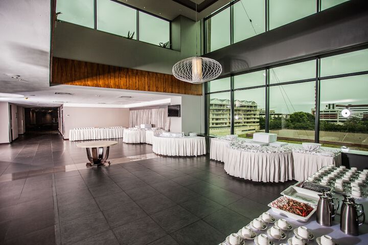 Ballroom/Hall 90 of 113