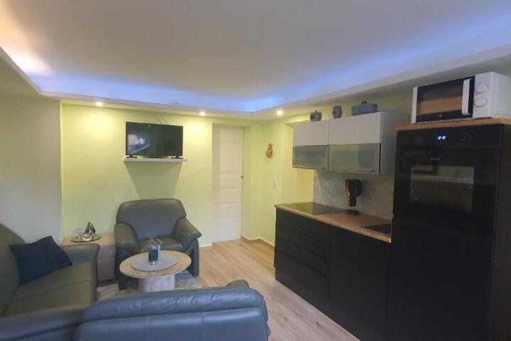 General 4 of 16