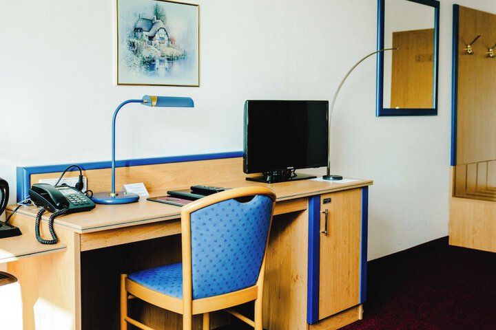 Room 16 of 29