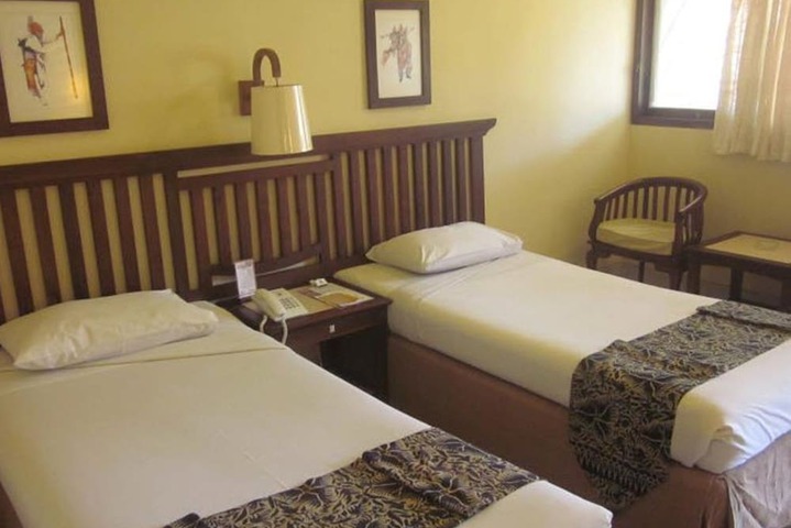 Room 8 of 70