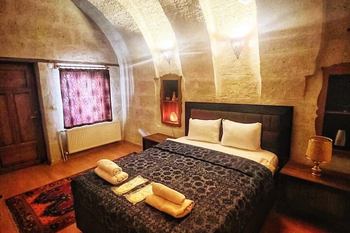 Room 4 of 20