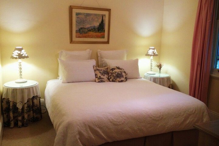 Room 9 of 46