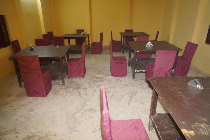 Dining 52 of 85