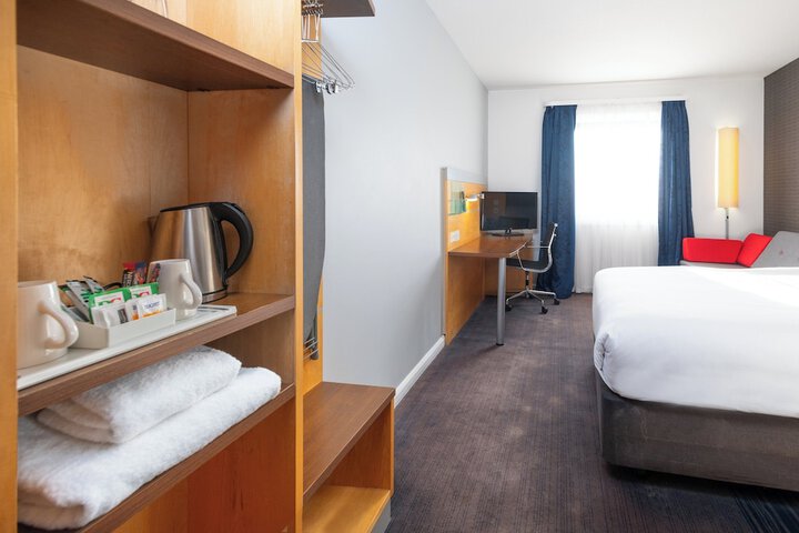 Room 12 of 58