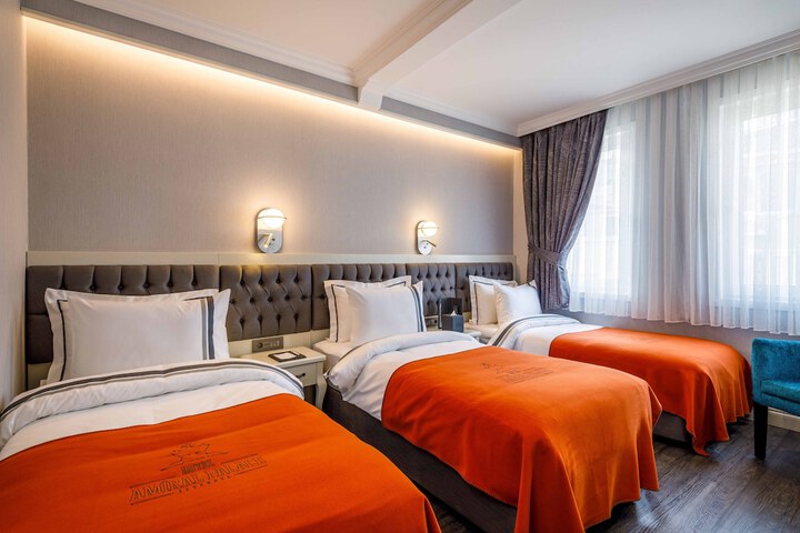 Room 43 of 130