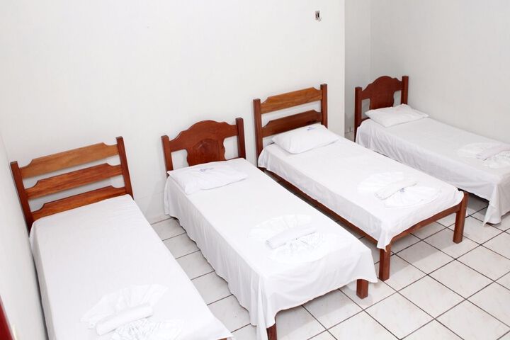 Room 8 of 11