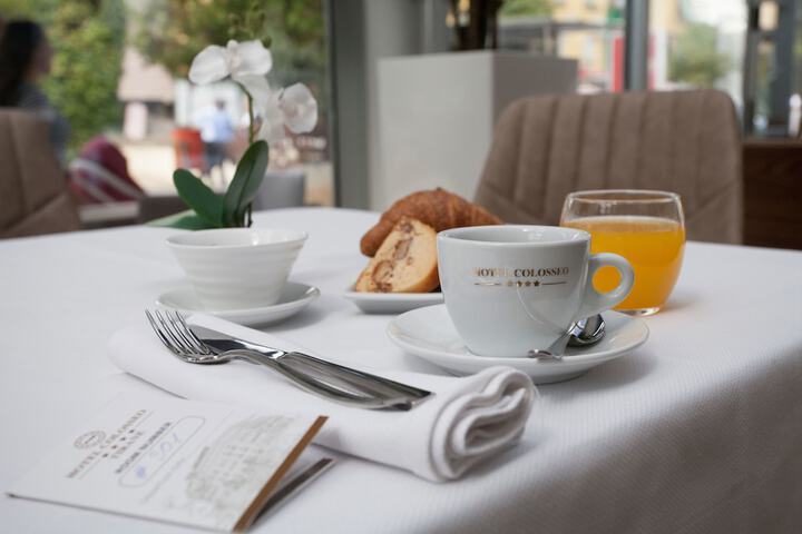 Breakfast/Coffee Service 41 of 60