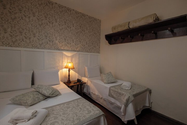 Room 19 of 41