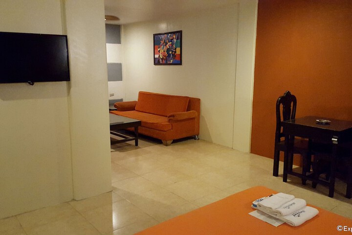Room 32 of 45
