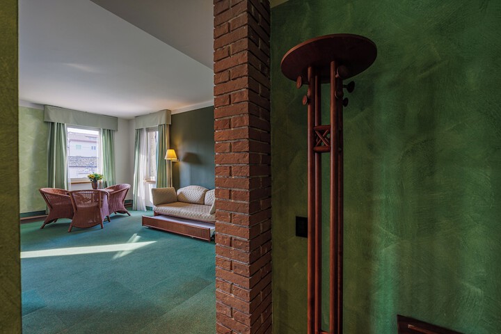 Room 34 of 57