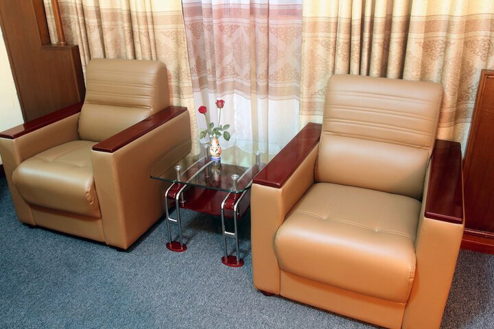 Room 8 of 72