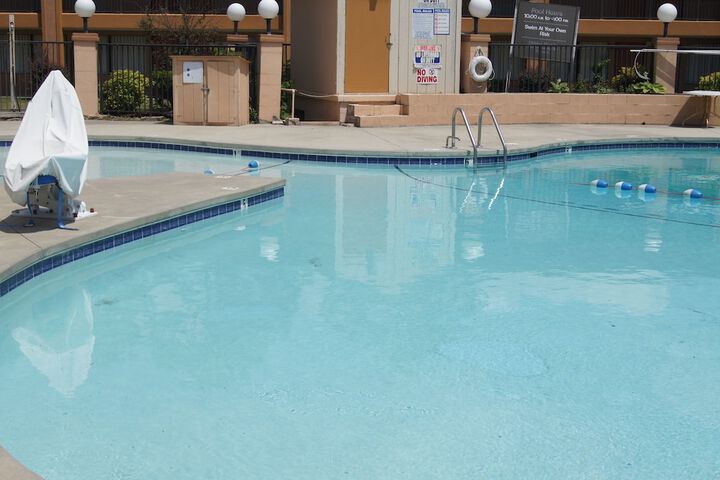 Pool 47 of 101