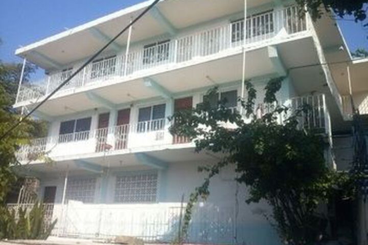 Exterior of Hotel Zihuamar