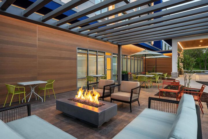 Terrace/Patio 35 of 37