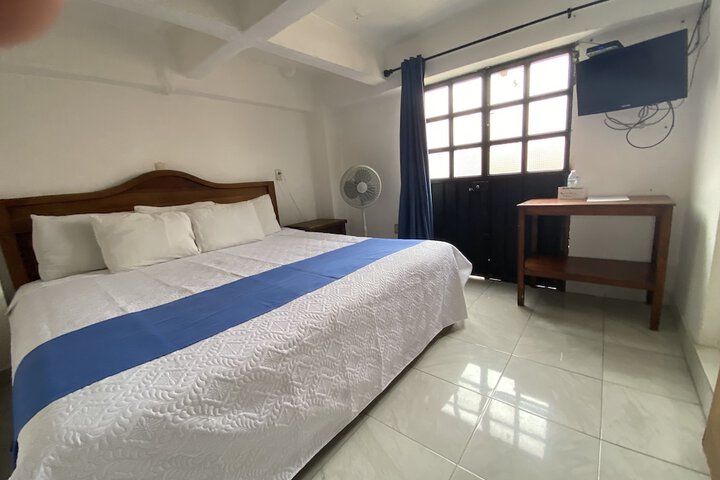 Room 21 of 36
